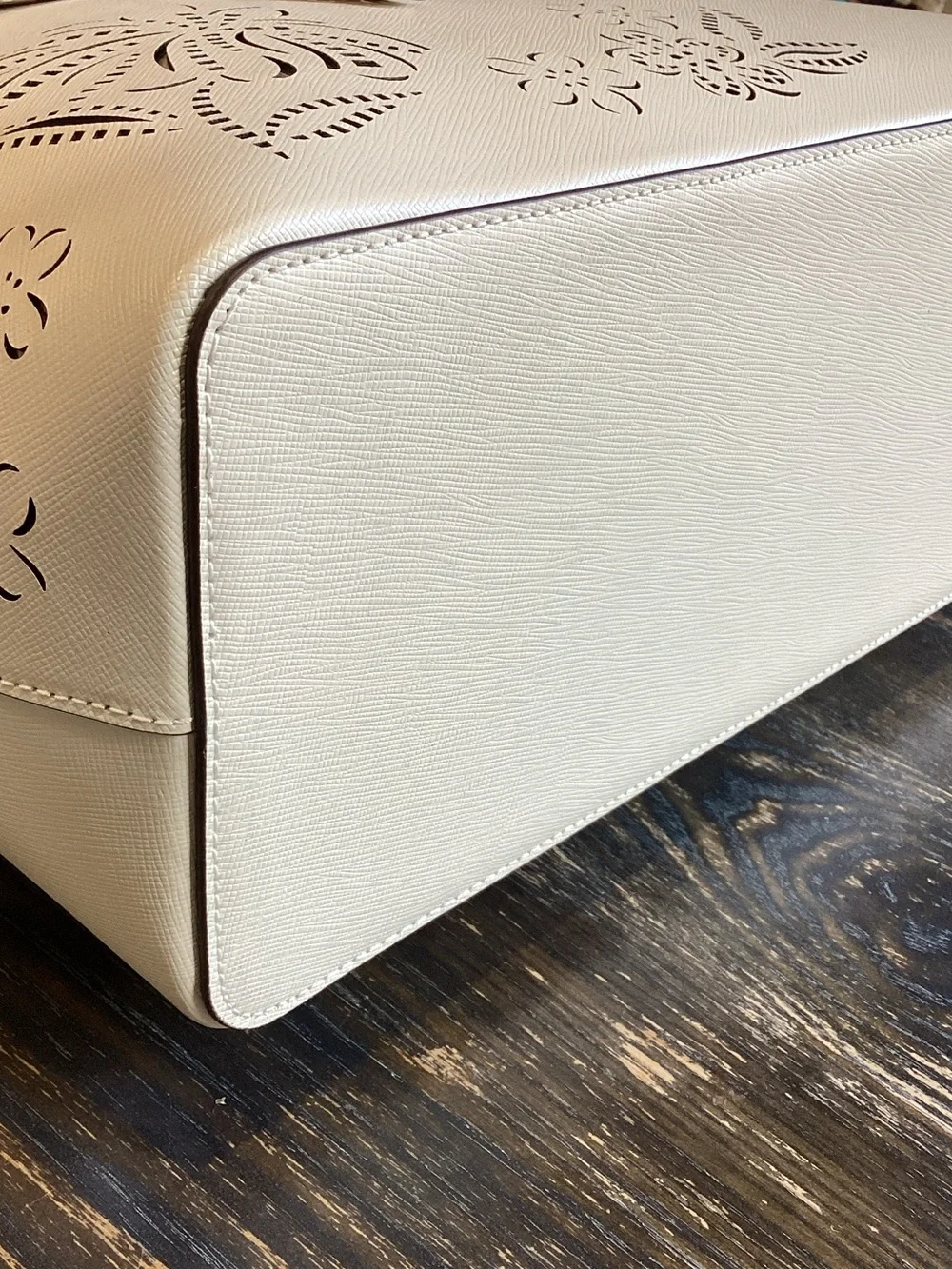 Kate Spade Festive Floral Meringue Leather Tote Bag - Picture 7 of 14